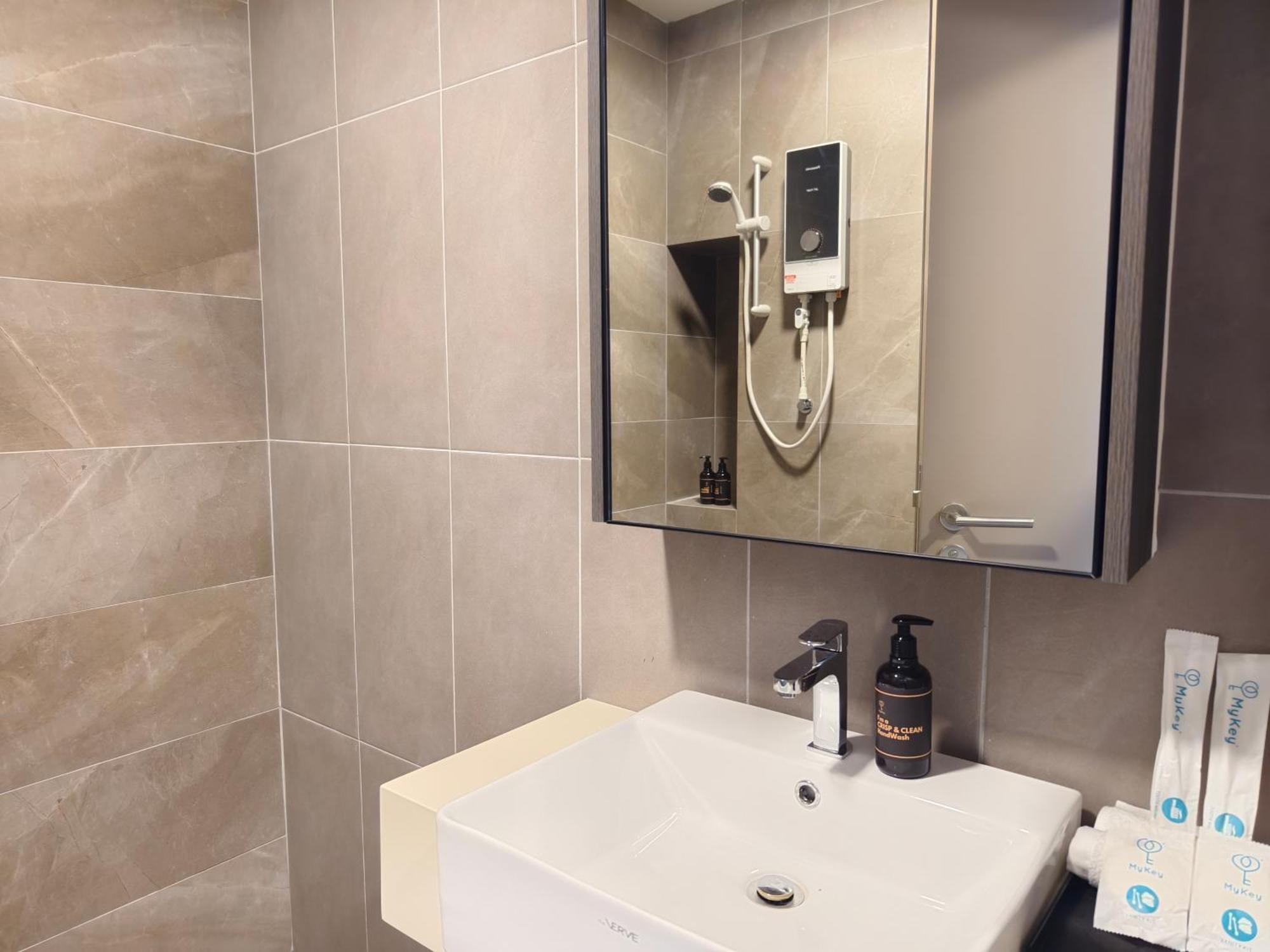 פטלין ג'איה Mossaz Suites Empire City By Starwood מראה חיצוני תמונה