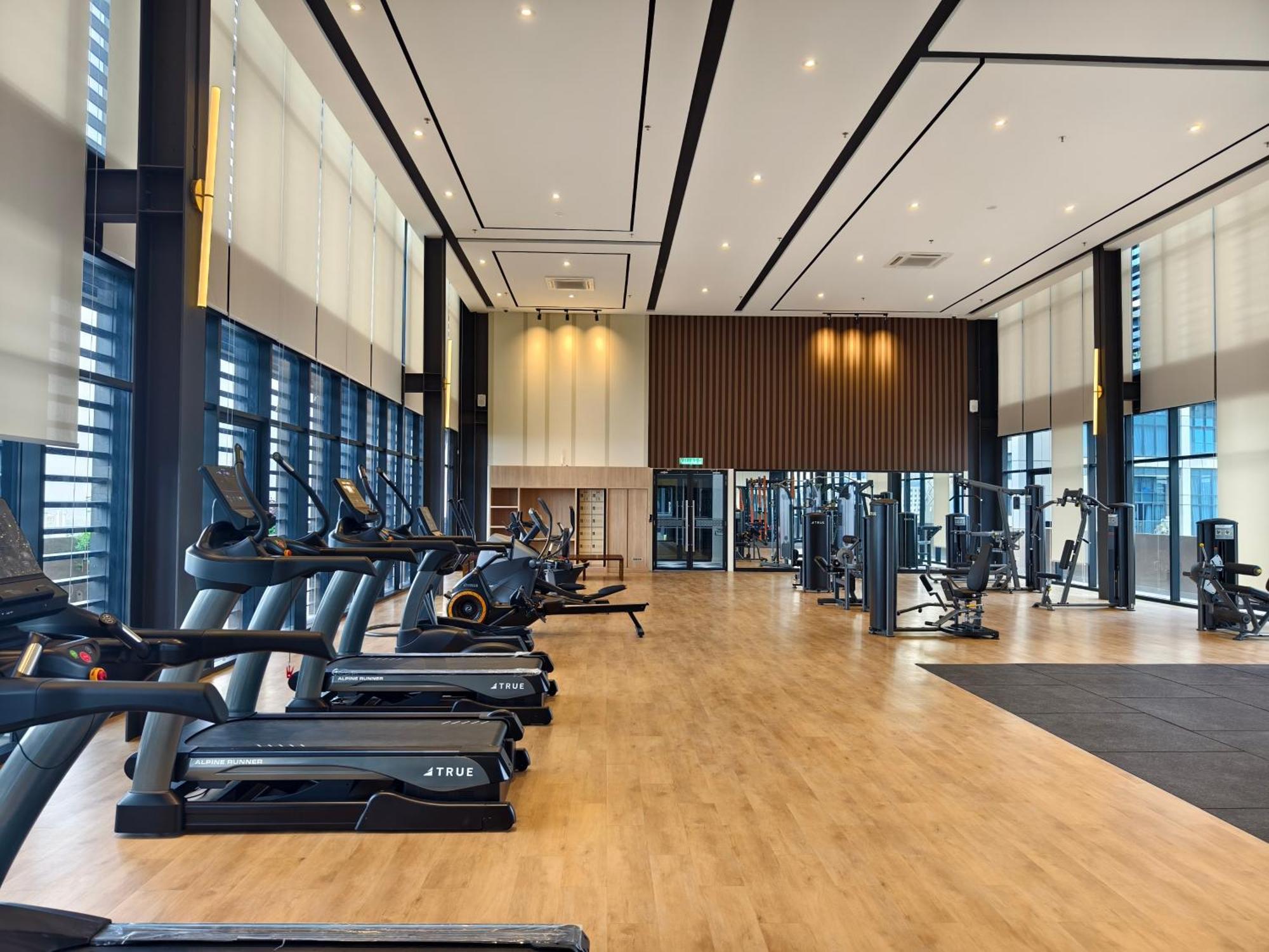 פטלין ג'איה Mossaz Suites Empire City By Starwood מראה חיצוני תמונה