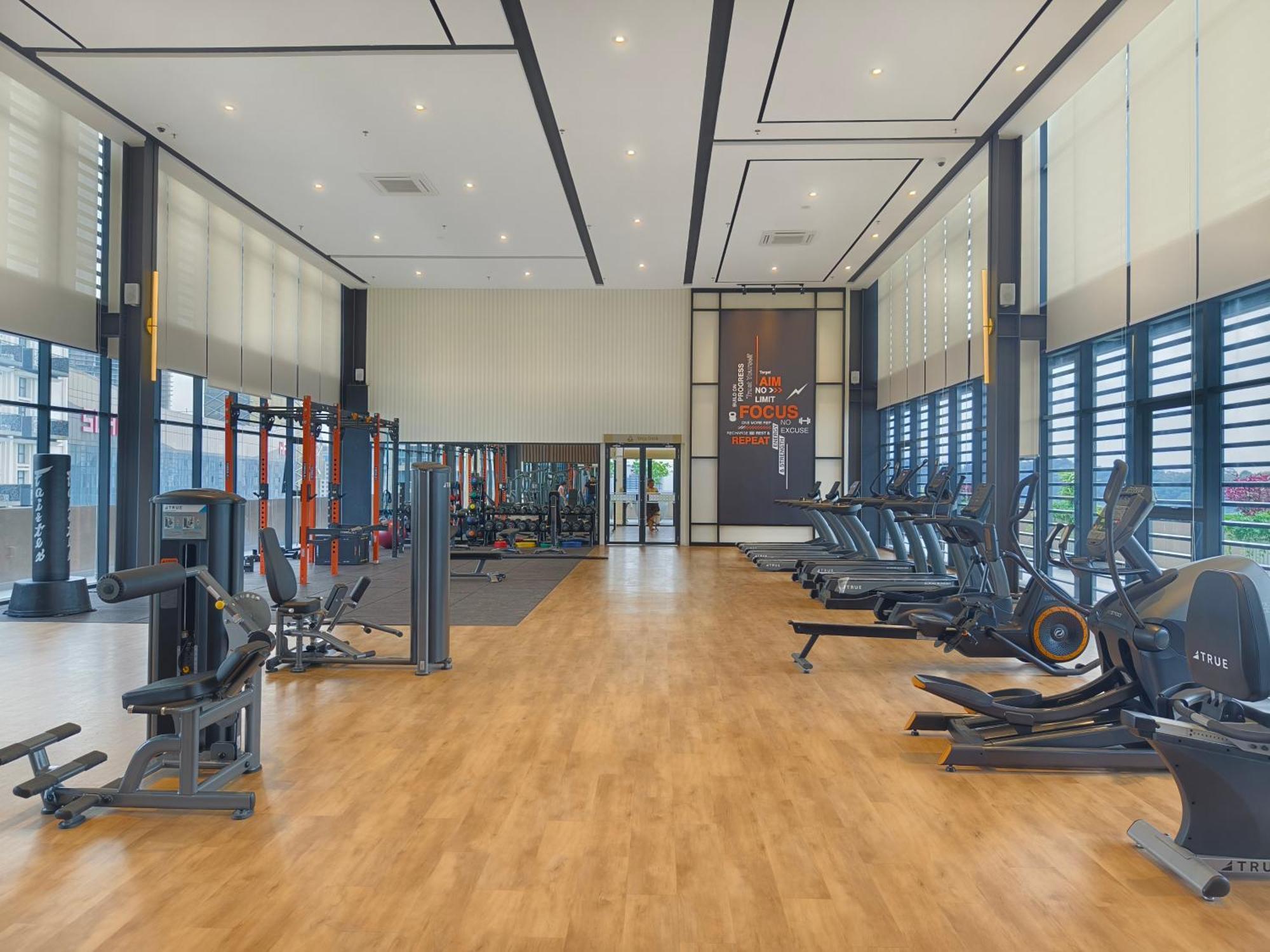 פטלין ג'איה Mossaz Suites Empire City By Starwood מראה חיצוני תמונה