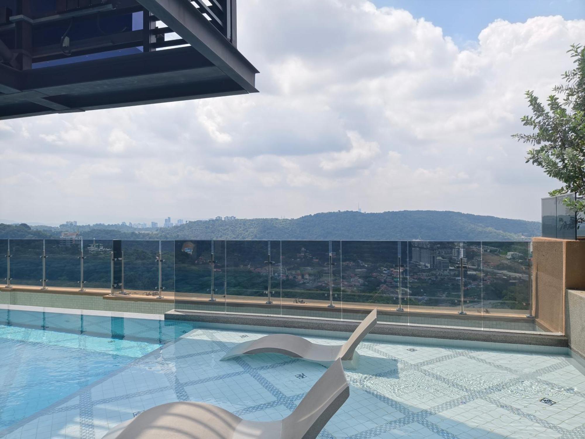 פטלין ג'איה Mossaz Suites Empire City By Starwood מראה חיצוני תמונה