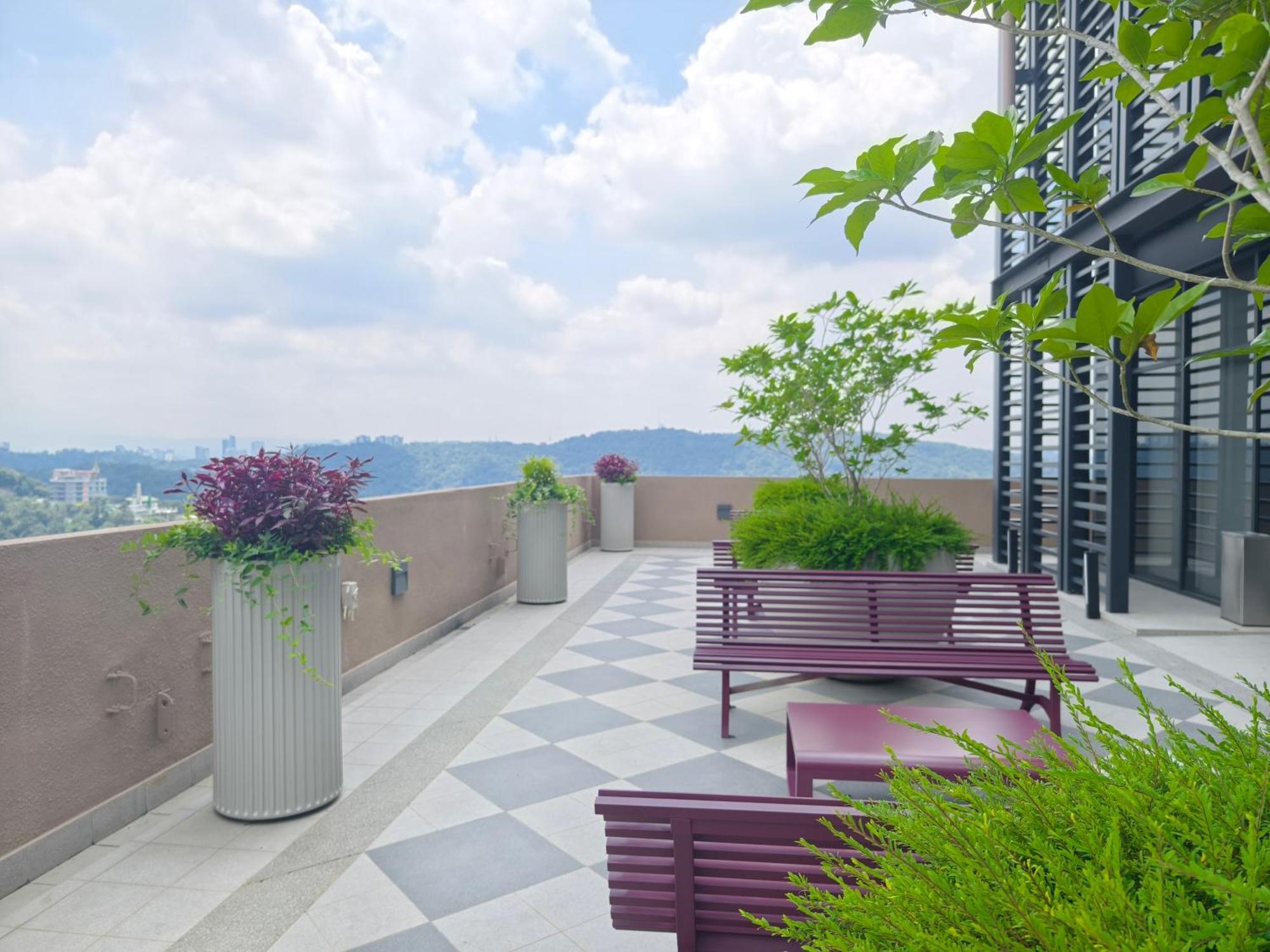 פטלין ג'איה Mossaz Suites Empire City By Starwood מראה חיצוני תמונה